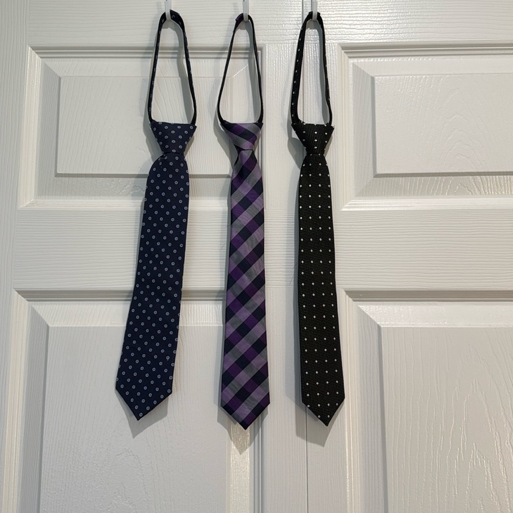 Nordstrom kds zip up neck ties. Quantity of three.